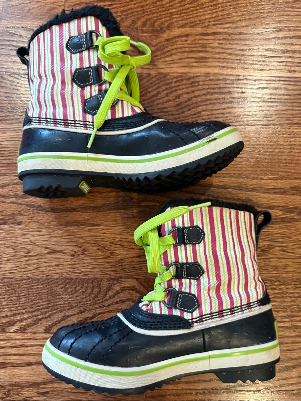 Sorel Tivoli Striped Winter Boots Sz 1